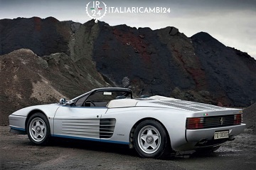 La Ferrari Testarossa Spider di Agnelli è un modello unico, un omaggio all'imprenditore, un veicolo speciale e pieno di particolari dettagli. Scopriamo quali!  